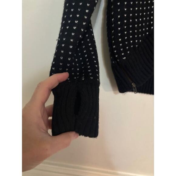 Lululemon Yogi Merino Wool Layering Crew Neck Sweater Zip Slit Thumbhole Size 2 - Picture 5 of 10